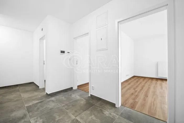 Pronájem bytu 2+kk, Plzeň - Újezd, Safírová, 54 m2