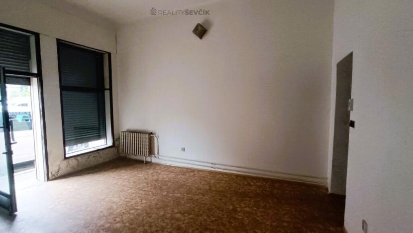 Pronájem obchodního prostoru, České Budějovice - České Budějovice 3, Jeremiášova, 102 m2