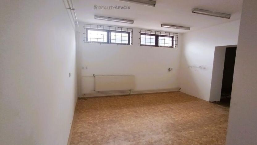 Pronájem obchodního prostoru, České Budějovice - České Budějovice 3, Jeremiášova, 102 m2