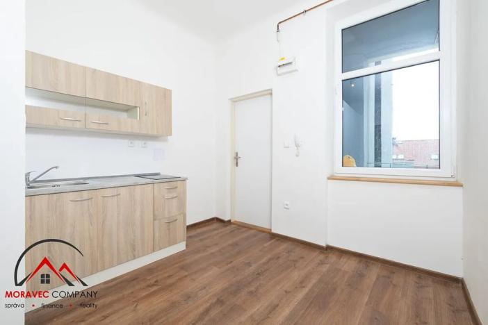 Pronájem bytu 1+1, Ostrava, Mariánskohorská, 37 m2