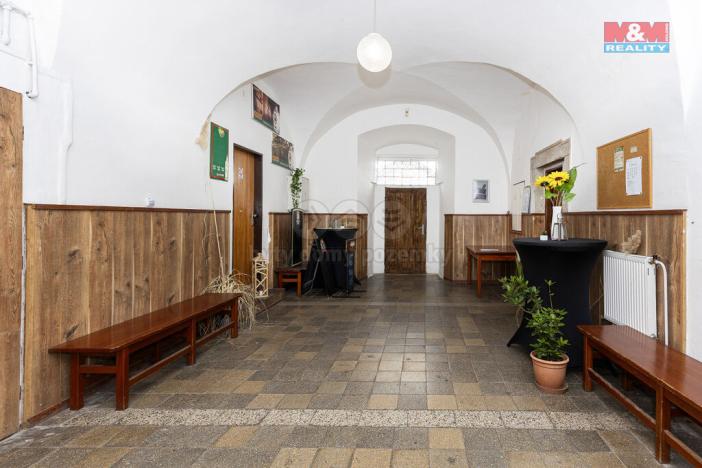 Prodej restaurace, Opatovice nad Labem, Pardubická, 620 m2