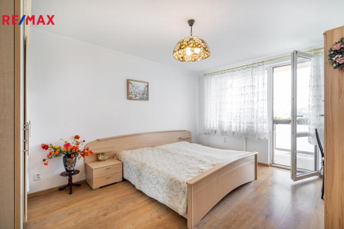 Prodej bytu 2+1, Karlovy Vary - Stará Role, Karlovarská, 61 m2