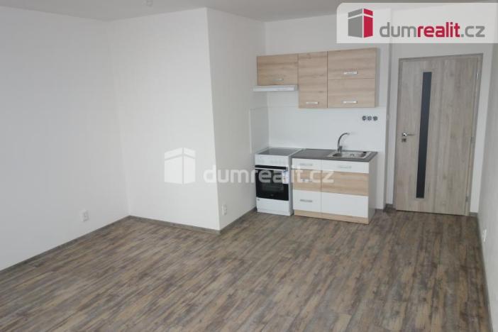 Pronájem bytu 1+kk, Břeclav, J. Opletala, 30 m2
