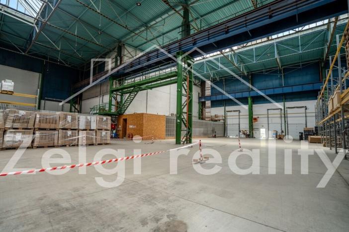 Pronájem skladu, Brno, 784 m2