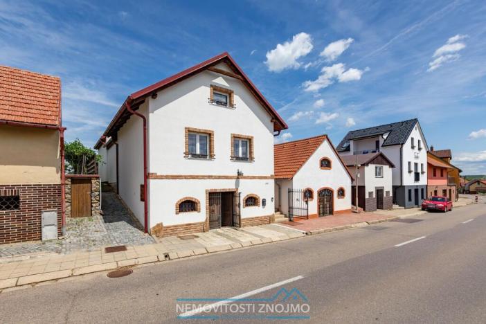 Prodej vícegeneračního domu, Drnholec, Wolkerova, 244 m2