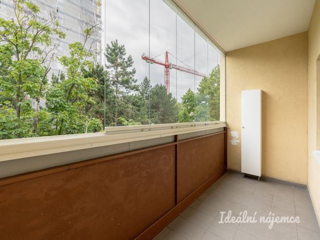 Pronájem bytu 2+kk, Praha - Prosek, Vysočanská, 56 m2