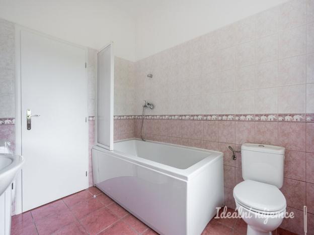 Pronájem bytu 2+kk, Praha - Prosek, Vysočanská, 56 m2