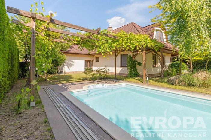 Prodej rodinného domu, Sulice - Hlubočinka, U Lesa, 272 m2