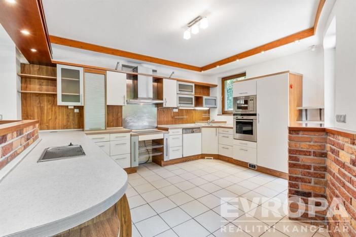 Prodej rodinného domu, Sulice - Hlubočinka, U Lesa, 272 m2