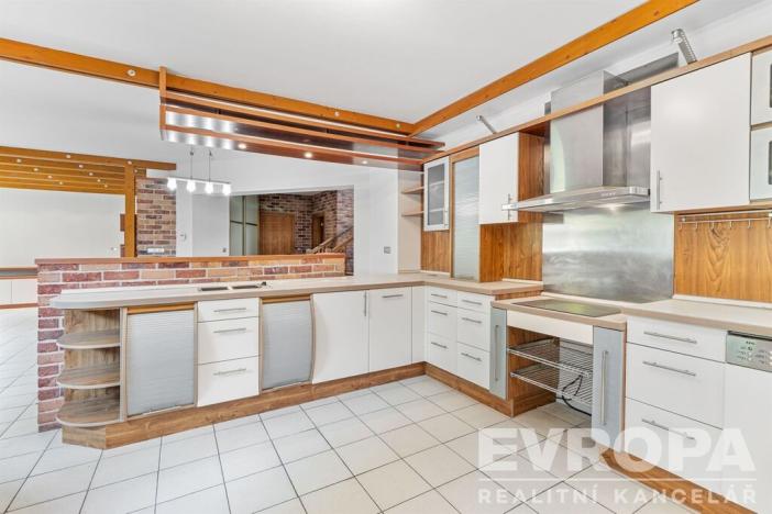 Prodej rodinného domu, Sulice - Hlubočinka, U Lesa, 272 m2