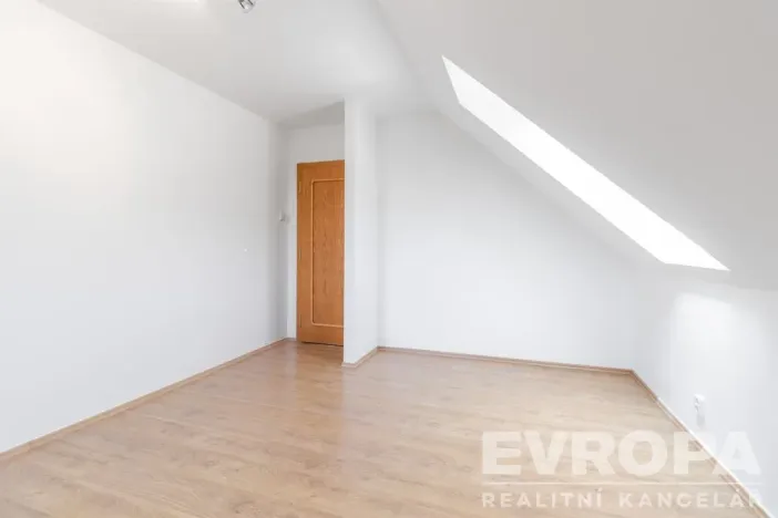 Prodej rodinného domu, Sulice - Hlubočinka, U Lesa, 272 m2