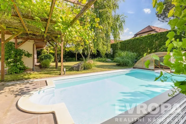 Prodej rodinného domu, Sulice - Hlubočinka, U Lesa, 272 m2