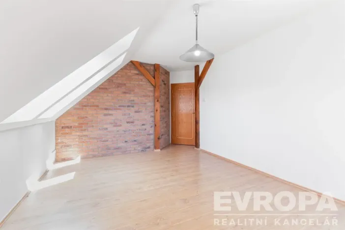 Prodej rodinného domu, Sulice - Hlubočinka, U Lesa, 272 m2