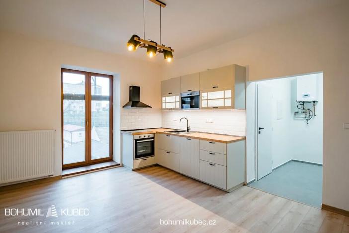Pronájem bytu 2+kk, Tábor, Třebízského, 50 m2