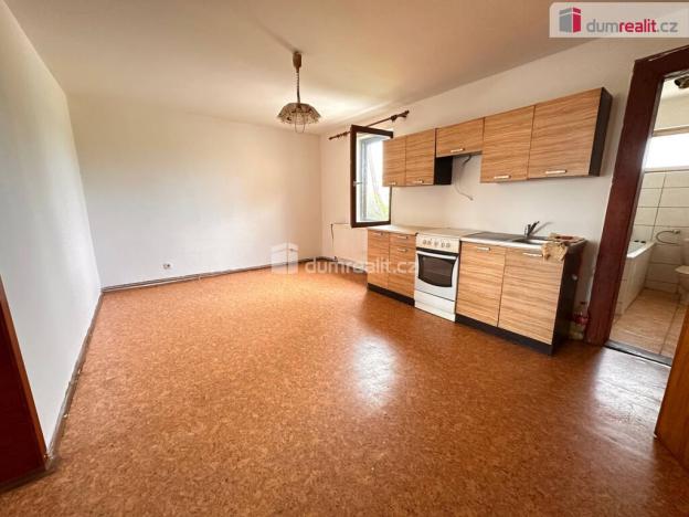 Prodej bytu 2+1, Lužec nad Vltavou, Mělnická, 67 m2