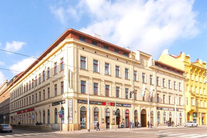 Pronájem kanceláře, Praha - Smíchov, Štefánikova, 147 m2