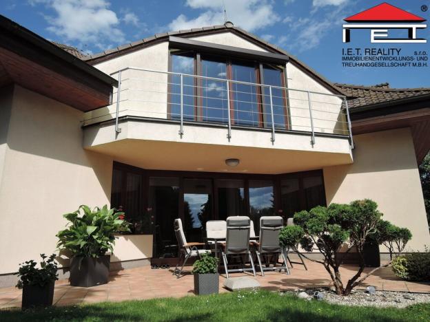 Prodej rodinného domu, Křenice, Silnička, 244 m2