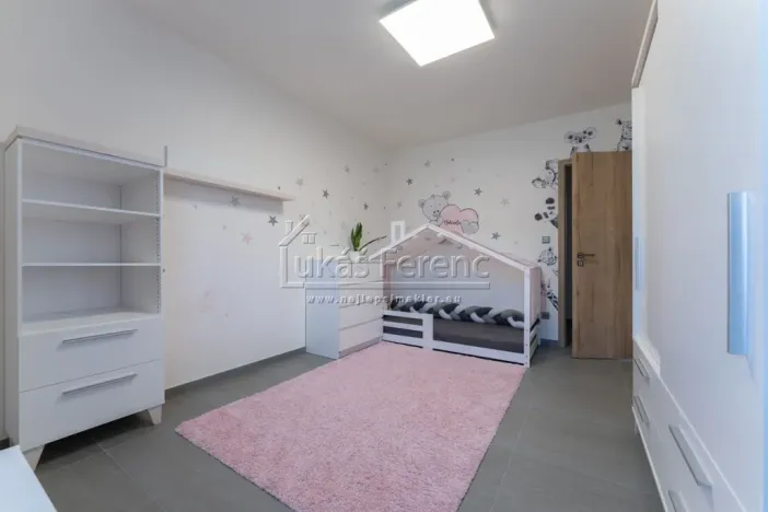 Prodej rodinného domu, Praha - Sobín, Valtická, 221 m2
