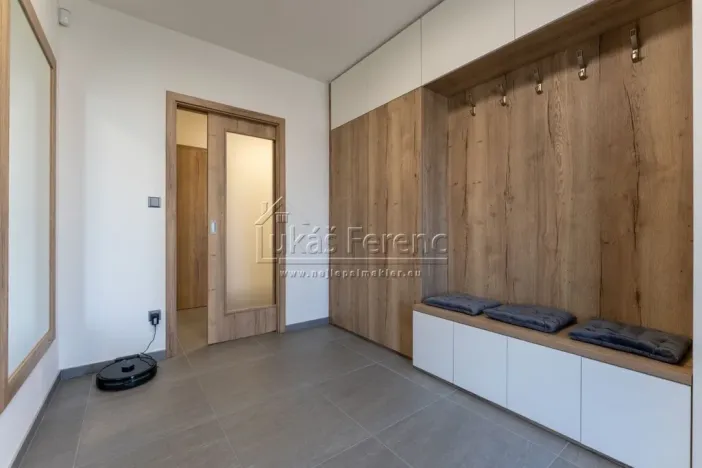 Prodej rodinného domu, Praha - Sobín, Valtická, 221 m2
