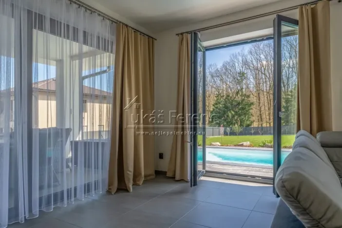 Prodej rodinného domu, Praha - Sobín, Valtická, 221 m2