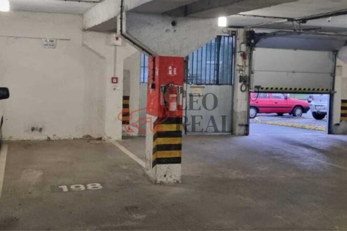 Prodej garážového stání, Praha - Kamýk, Ve Lhotce, 12 m2