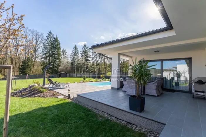 Prodej rodinného domu, Unhošť, Na Lukách, 221 m2