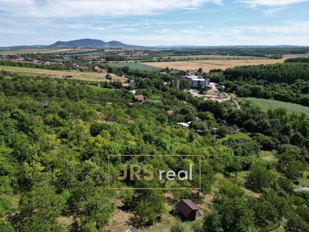 Prodej zahrady, Pouzdřany, 1698 m2