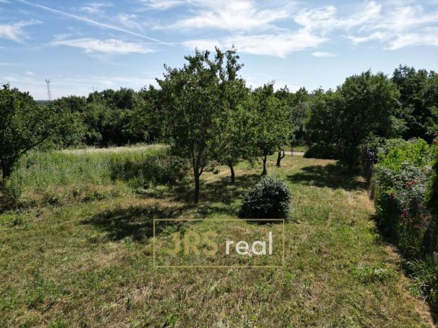 Prodej zahrady, Pouzdřany, 1698 m2