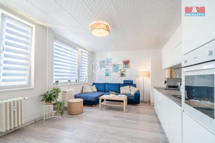 Pronájem bytu 1+kk, Kladno, Vít. Nezvala, 33 m2