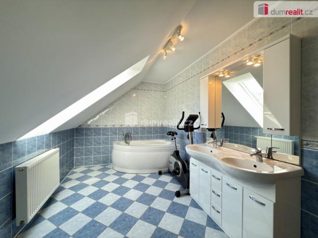 Prodej rodinného domu, Potůčky, 140 m2