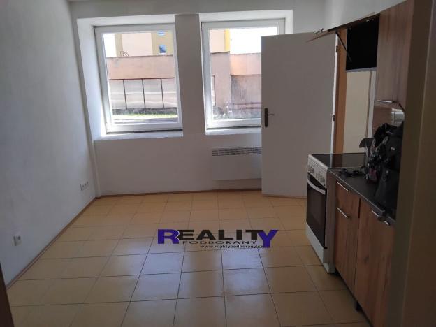 Pronájem bytu 1+kk, Podbořany, Dukelská, 19 m2