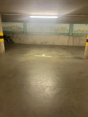 Prodej garážového stání, Praha - Karlín, Křižíkova, 17 m2