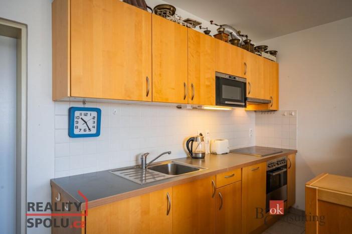 Prodej bytu 2+kk, Praha - Uhříněves, Karla Zicha, 66 m2