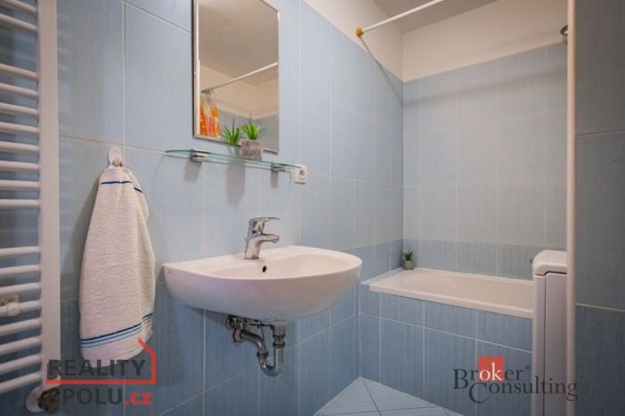 Prodej bytu 2+kk, Praha - Uhříněves, Karla Zicha, 66 m2