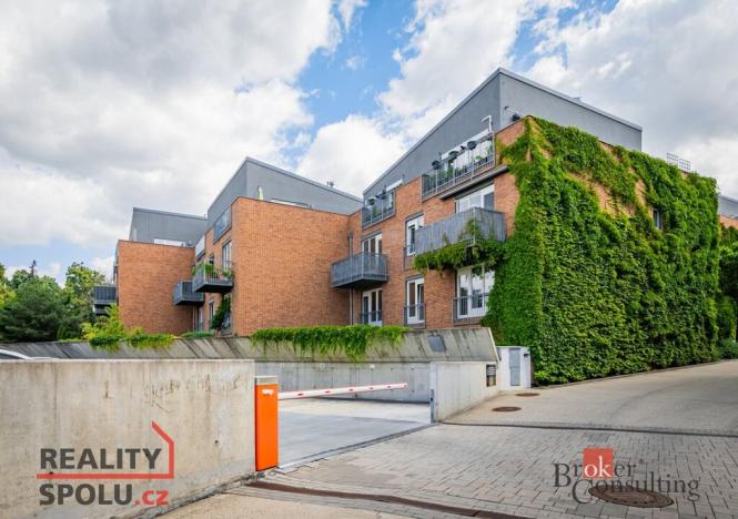 Prodej bytu 2+kk, Praha - Uhříněves, Karla Zicha, 66 m2