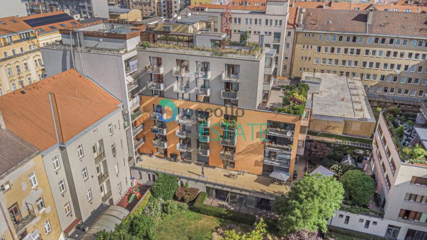 Prodej bytu 2+kk, Praha - Holešovice, Na Maninách, 71 m2