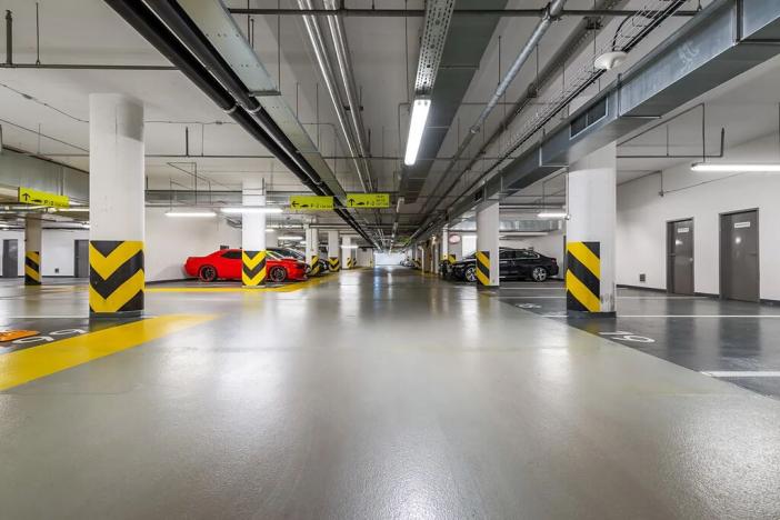 Pronájem garážového stání, Praha - Vinohrady, Korunní, 15 m2
