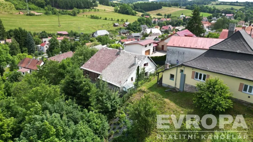 Prodej rodinného domu, Pecka, 75 m2