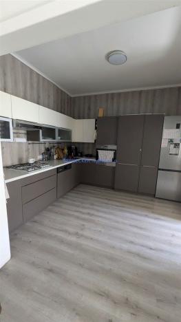 Pronájem bytu 3+kk, Hradec Králové, Švehlova, 75 m2