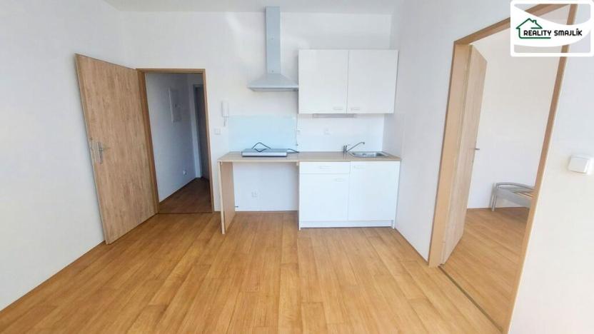 Pronájem bytu 1+1, Cheb, Dragounská, 26 m2
