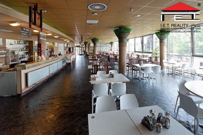 Pronájem restaurace, Praha - Kobylisy, Klapkova, 467 m2
