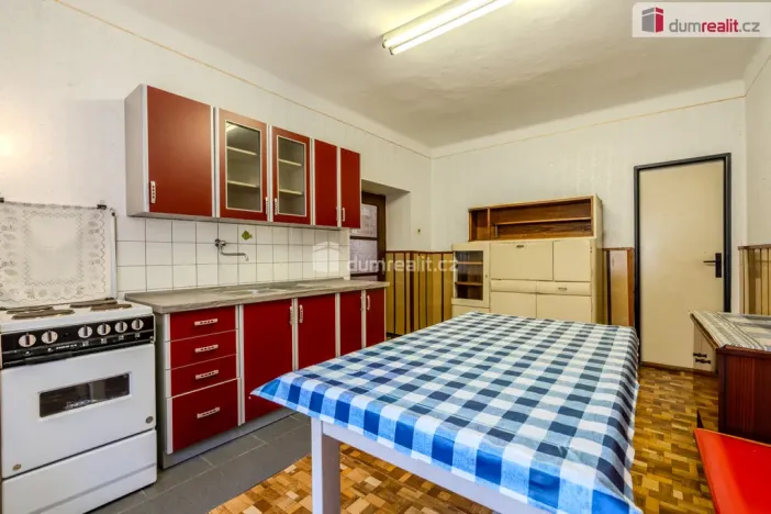 Prodej rodinného domu, Bechlín, 180 m2