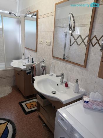 Prodej rodinného domu, Bochov, Lipová, 200 m2