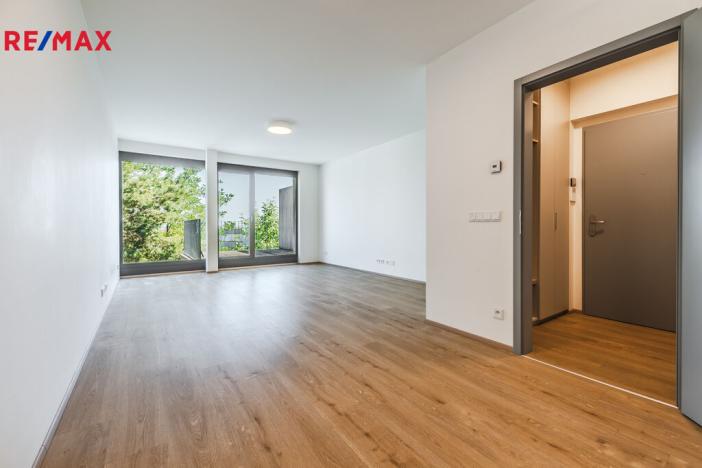 Pronájem bytu 1+kk, Praha - Libeň, U Vlachovky, 44 m2