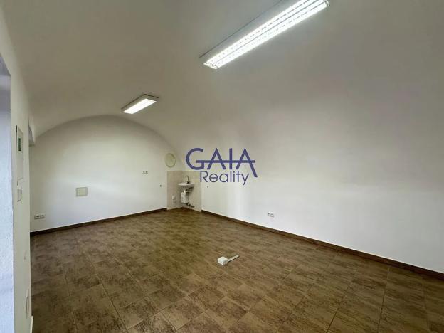 Pronájem obchodního prostoru, Kyjov, Masarykovo náměstí, 27 m2