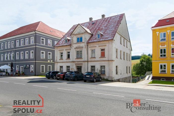 Prodej ubytování, Kovářská, nám. J. Švermy, 520 m2