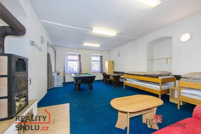 Prodej ubytování, Kovářská, nám. J. Švermy, 520 m2