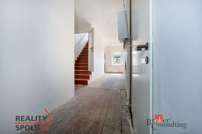 Prodej ubytování, Kovářská, nám. J. Švermy, 520 m2