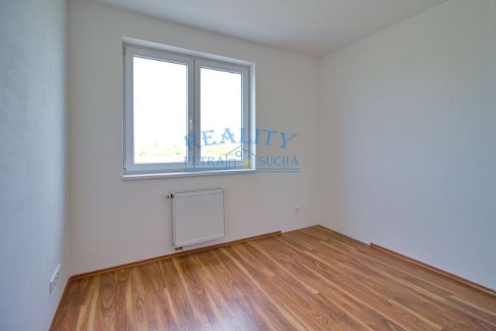 Prodej bytu 2+kk, Praha - Kyje, Farkašova, 40 m2