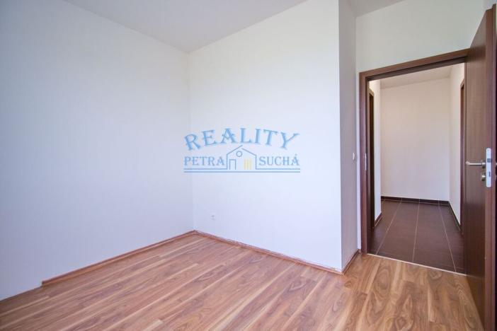 Prodej bytu 2+kk, Praha - Kyje, Farkašova, 40 m2